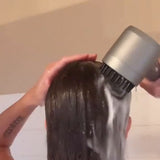 Masaje del cuero cabelludo con champú